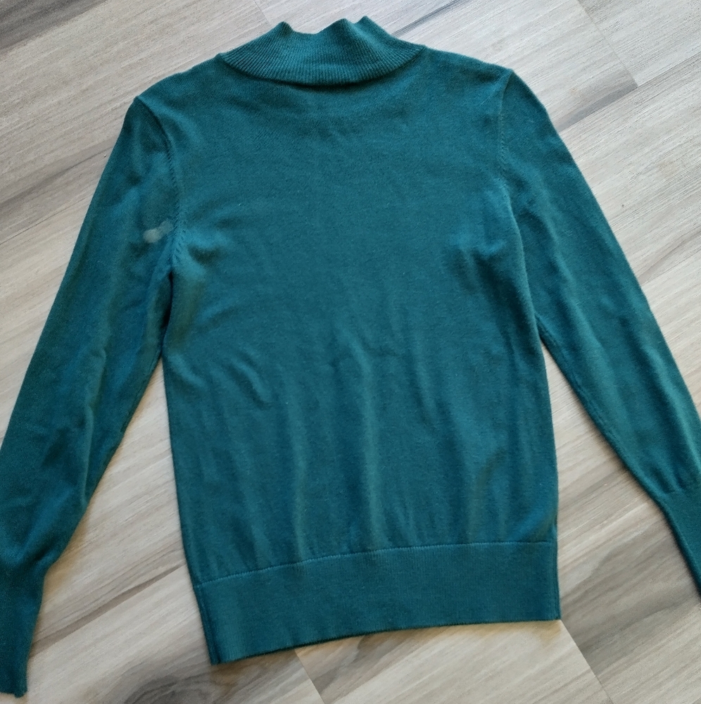 ANN TAYLOR BUTTON DETAIL SWEATER 💚 - Picture 3 of 6